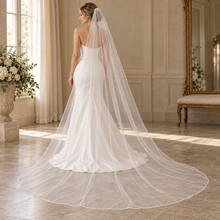 Load image into Gallery viewer, Single-Tier Rolled-Edge Wedding Veil | 75–300 cm | White or Ivory