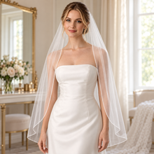 Load image into Gallery viewer, Single-Tier Rolled-Edge Wedding Veil | 75–300 cm | White or Ivory