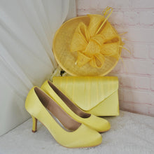 Load image into Gallery viewer, Stunning Yellow Bag and Fascinator Hat Bright Yellow Matching Bridal Set Hatinator Purse for Wedding Guest Mother of the Bride Groom