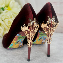 Load image into Gallery viewer, Burgundy Velvet Wedding Heels