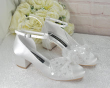 Load image into Gallery viewer, Harriet - Sequin Bow