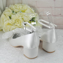 Load image into Gallery viewer, Harriet - Sequin Bow