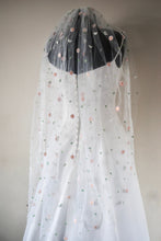 Load image into Gallery viewer, Floral Wedding Veil - Handmade Delicate Embroidered Flower Veil 100cm Fingertip