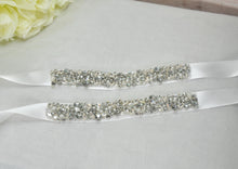 Load image into Gallery viewer, Elegant Pearl and Rhinestone Ankle Straps, Wedding Shoes Accessories, Bridal Shoes Straps, Bridesmaids Accessories