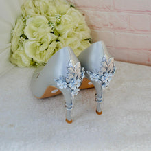 Load image into Gallery viewer, Silver Grey Satin Bridal Shoe Set: Handmade Heels, Clutch & Fascinator