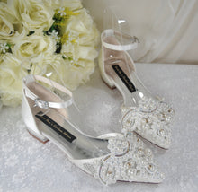 Load image into Gallery viewer, Ivory Lace Flats - Handmade Bridal Flat Shoes with Pearl Appliqué & Ankle Strap UK7.5 / US10