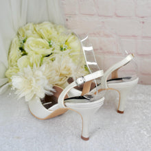Load image into Gallery viewer, Ivory Satin Bridal Set: Heels, Clutch, Fascinator - Wedding Guest