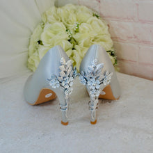 Load image into Gallery viewer, Silver Grey Satin Bridal Shoe Set: Handmade Heels, Clutch & Fascinator