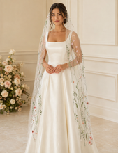 Load image into Gallery viewer, Secret Garden wildflower veil - 150cm Waltz Length