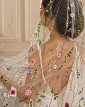 Load image into Gallery viewer, Secret Garden wildflower veil - 150cm Waltz Length