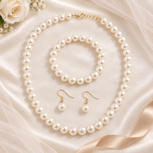 Load image into Gallery viewer, Classic 10 mm Pearl Bridal Jewellery Set – Necklace, Bracelet & Earrings