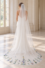 Load image into Gallery viewer, Colourful Floral Embroidered Edge Bridal Veil