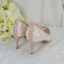 Load image into Gallery viewer, Nude Lace Pointed Toe Court Shoes - UK5 - Ready to Dispatch