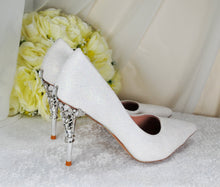 Load image into Gallery viewer, White Shimmer with Pearl Filigree Vine