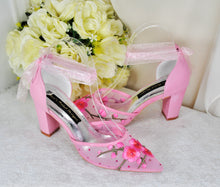 Load image into Gallery viewer, Pink Blossom Block Heels