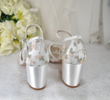 Load image into Gallery viewer, Floral Embroidered Block Heels