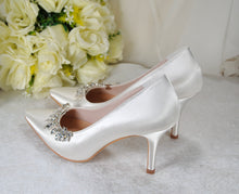 Load image into Gallery viewer, Satin Shoes with Crystal Shoe Clip