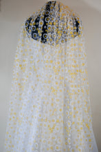 Load image into Gallery viewer, Sunflower Wedding Veil
