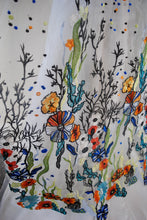 Load image into Gallery viewer, Embroidered Floral Wedding Veil