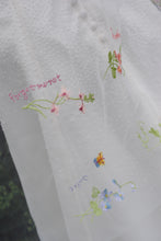 Load image into Gallery viewer, Delicate Meadow Flower Veil