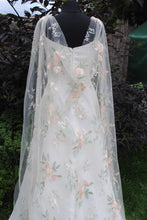 Load image into Gallery viewer, Champagne Floral Wedding Cape