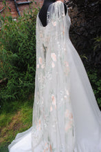 Load image into Gallery viewer, Champagne Floral Wedding Cape