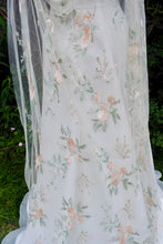 Load image into Gallery viewer, Champagne Floral Wedding Cape