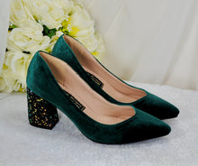 Load image into Gallery viewer, Velvet Block Heels