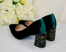 Load image into Gallery viewer, Velvet Block Heels