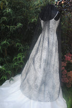 Load image into Gallery viewer, Cobweb Veil | White or Black