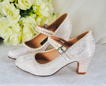 Load image into Gallery viewer, Lucinda | Champagne