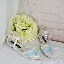 Load image into Gallery viewer, Butterfly Flat Bridal Shoes