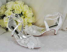 Load image into Gallery viewer, White Butterfly