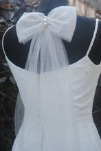 Load image into Gallery viewer, Sparkle Tulle Bridal Bow | Ivory White Champagne