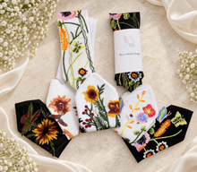 Load image into Gallery viewer, Secret Garden Embroidered Tie & Pocket Square