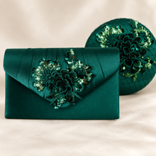Load image into Gallery viewer, Emerald Green Satin Clutch Bag & Pillbox Fascinator Set | Mother of the Bride Wedding Accessories