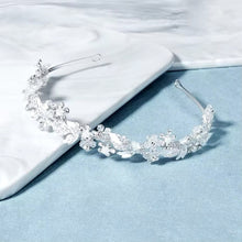 Load image into Gallery viewer, Simple Bridal Hairband