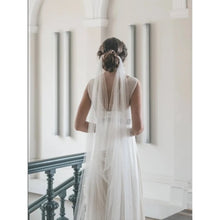 Load image into Gallery viewer, Draped 'Hair' Veil