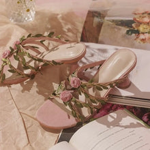 Load image into Gallery viewer, Vintage Rose - Sandals