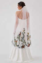 Load image into Gallery viewer, Autumnal Embroidered Edge Floral wedding veil (90 - 200cm)