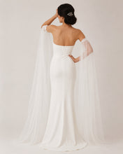Load image into Gallery viewer, Bicep Wedding Cape with Lace, Detachable Dress Sleeves, Bridal Wings, Veil, Bride Cape