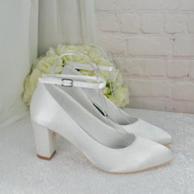 Load image into Gallery viewer, Ivory Block Heel Pointed Toe Court Shoe - UK5 - Ready to Dispatch