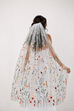 Load image into Gallery viewer, Beautiful white wedding veil bright embroidered flowers