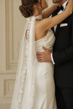 Load image into Gallery viewer, Chantilly Lace Trim Bridal Scarf Veil – Tulle Wedding Neck Scarf