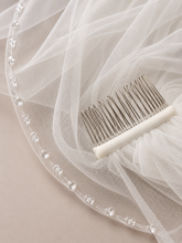 Load image into Gallery viewer, Ivory Clear Crystal Edge Bridal Veil – 150cm – Sale