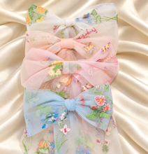 Load image into Gallery viewer, Botanical Tulle Bridal Bow - Embroidered Meadow Flower Bridal Veil Bow
