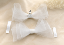 Load image into Gallery viewer, Asymmetrical Organza Bridal Shoe Bow Clips – Oversized Removable Wedding Shoe Bows (Copy)