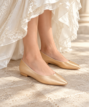 Load image into Gallery viewer, Pointed-Toe Satin Bridal Flats