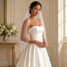 Load image into Gallery viewer, Single-Tier Rolled-Edge Wedding Veil | 75–300 cm | White or Ivory