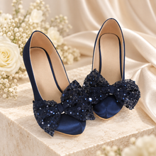 Load image into Gallery viewer, Sparkling Sequin Bow Shoe Clips – Pearl Tulle Bridal Shoe Bows